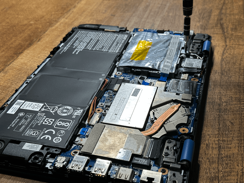 Service aan laptops, computers en randapparatuur